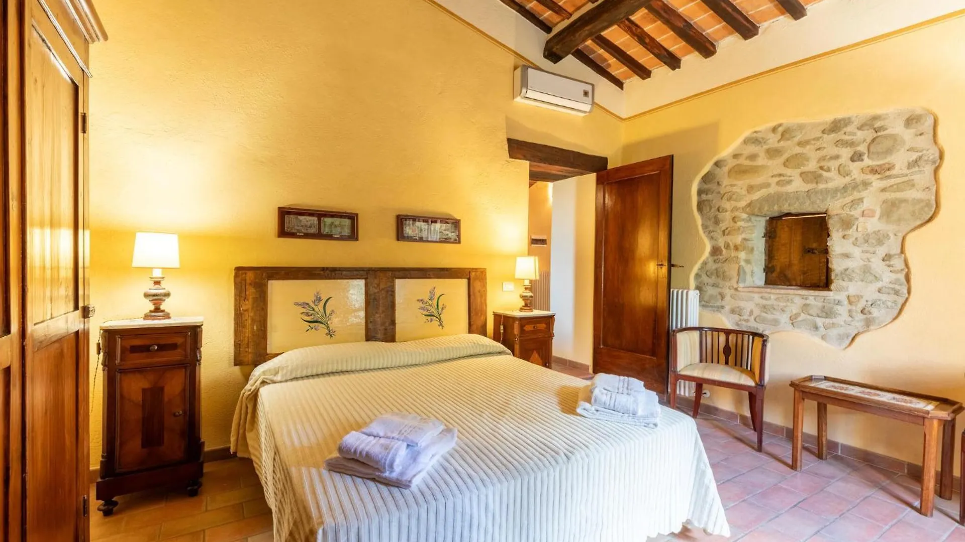 別荘 Cozy Home In Cortona With Outdoor Swimming Pool イタリア