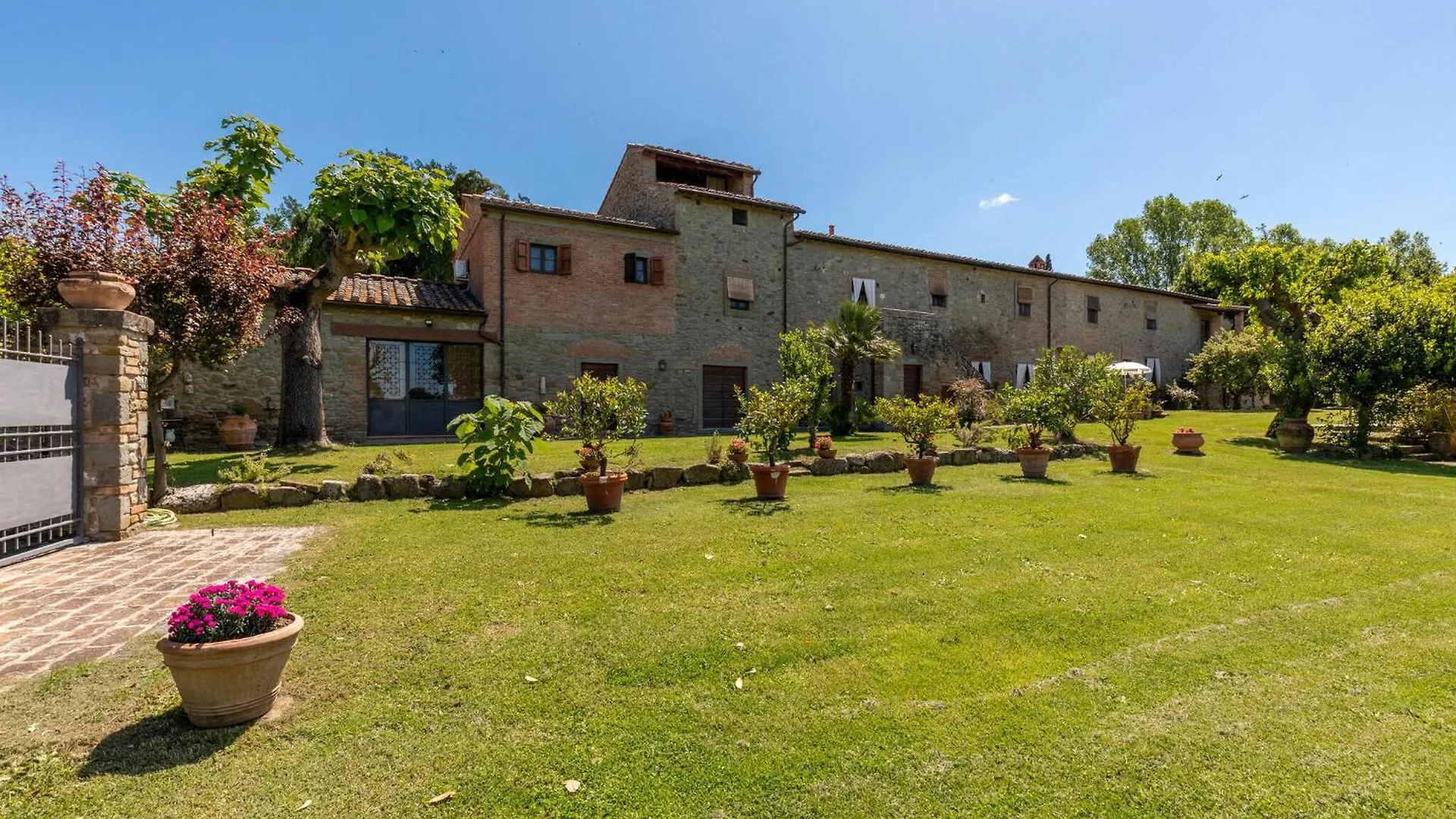 Cozy Home In Cortona With Outdoor Swimming Pool 別荘