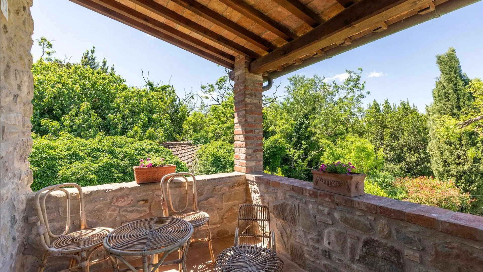 Cozy Home In Cortona With Outdoor Swimming Pool 0*,